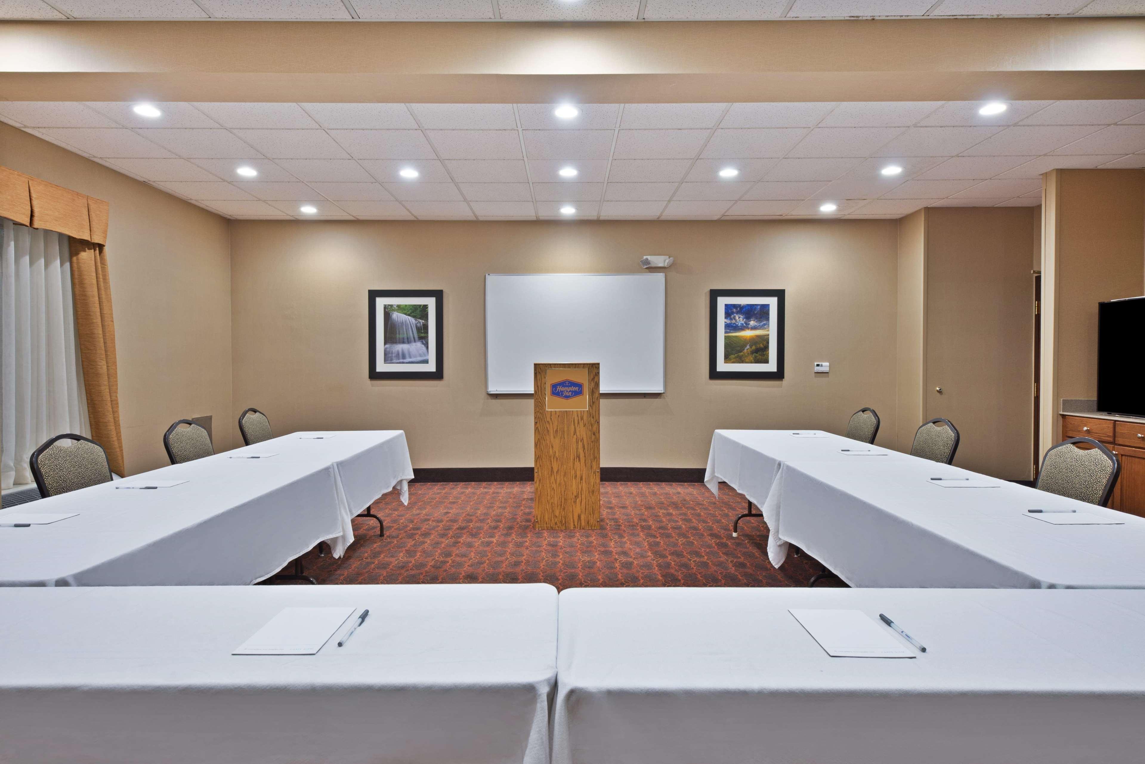 Hampton Inn Winfield Teays Valley Zewnętrze zdjęcie