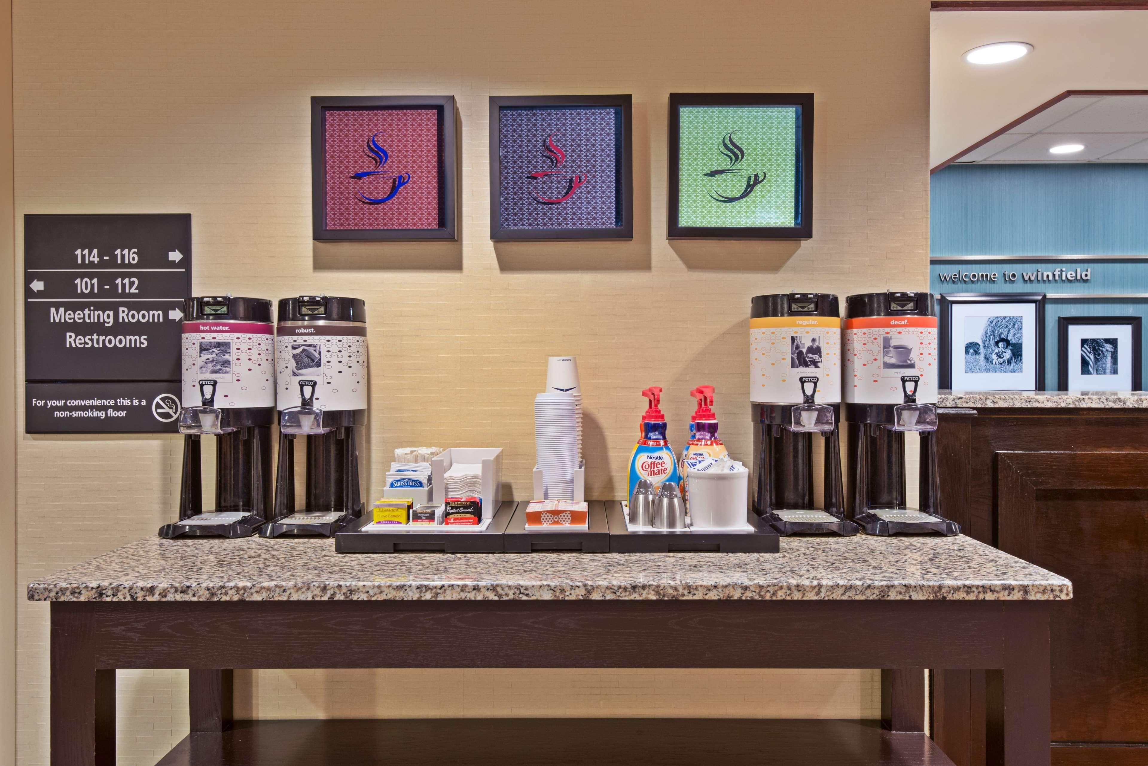 Hampton Inn Winfield Teays Valley Zewnętrze zdjęcie